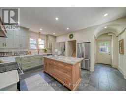 116 VANSITTART AVENUE - 19