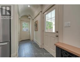 116 VANSITTART AVENUE - 26
