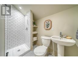 116 VANSITTART AVENUE - 38