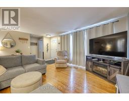 1011B VANIER AVENUE - 10