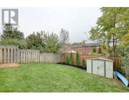 1011B VANIER AVENUE - 35