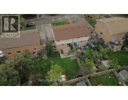 1011B VANIER AVENUE - 37