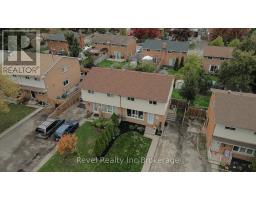 1011B VANIER AVENUE - 4