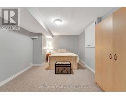 693 SOUTHWOOD WAY - 21