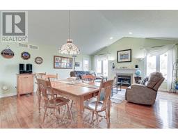 24 - 87 DONKER STREET - 12