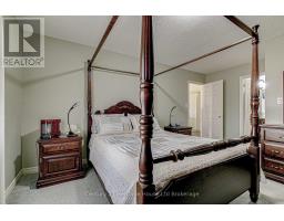 24 - 87 DONKER STREET - 17