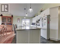24 - 87 DONKER STREET - 9