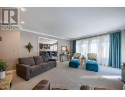 33 DEMEYERE AVENUE - 15