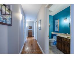 33 DEMEYERE AVENUE - 17