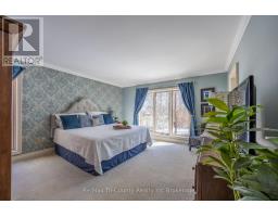 33 DEMEYERE AVENUE - 19
