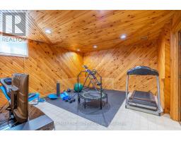 33 DEMEYERE AVENUE - 33
