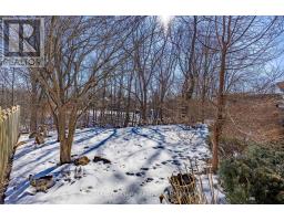 33 DEMEYERE AVENUE - 40