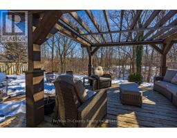 33 DEMEYERE AVENUE - 44