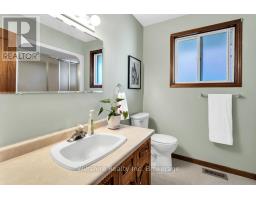 197 DUNCOMBE ROAD - 14