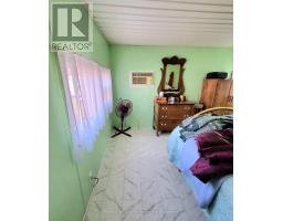 24E - 23 NORTH STREET E - 17
