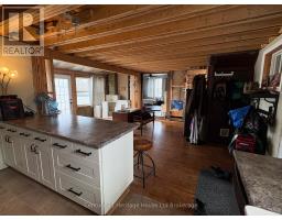 212 CHARLES STREET E - 10