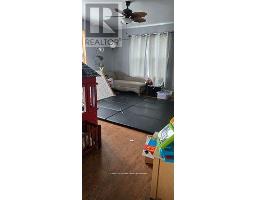 212 CHARLES STREET E - 15