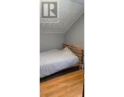 212 CHARLES STREET E - 21