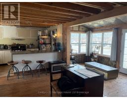 212 CHARLES STREET E - 7