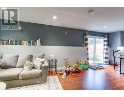 1039 DEVONSHIRE AVENUE - 25