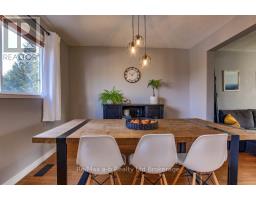 1039 DEVONSHIRE AVENUE - 8