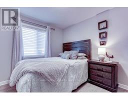 9 CLOVER CIRCLE - 16