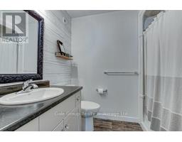 9 CLOVER CIRCLE - 22