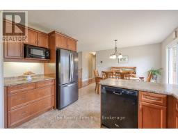 17 SCOURFIELD DRIVE - 18