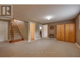 17 SCOURFIELD DRIVE - 29