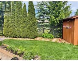 17 SCOURFIELD DRIVE - 41