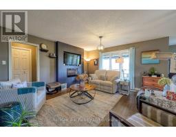 36 WOODHATCH CRESCENT - 10