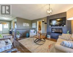 36 WOODHATCH CRESCENT - 11