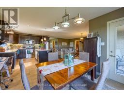 36 WOODHATCH CRESCENT - 20