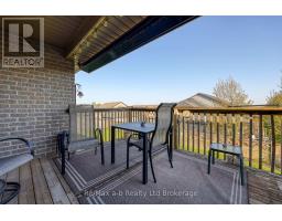 36 WOODHATCH CRESCENT - 33