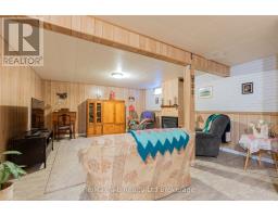 19 BRASHER DRIVE - 17
