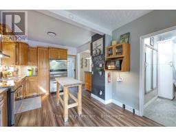 132 CHARLES STREET E - 12