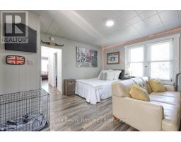 132 CHARLES STREET E - 23