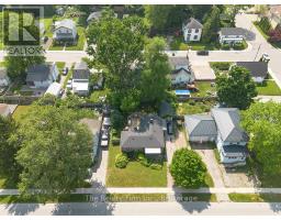 132 CHARLES STREET E - 3