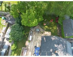 132 CHARLES STREET E - 5