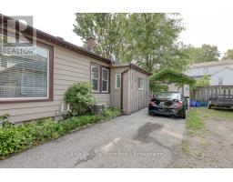 132 CHARLES STREET E - 7