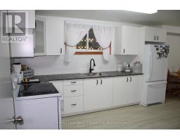 15 - 214 SOUTH STREET W - 14