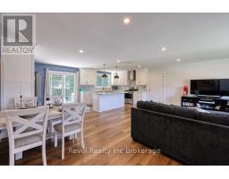 2 RICHARDS COURT - 17