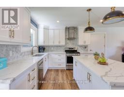 2 RICHARDS COURT - 21