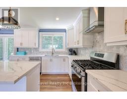2 RICHARDS COURT - 23