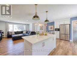 2 RICHARDS COURT - 26
