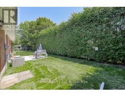 2 RICHARDS COURT - 4