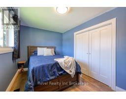 2 RICHARDS COURT - 40