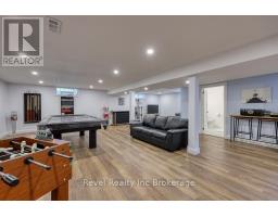 2 RICHARDS COURT - 42