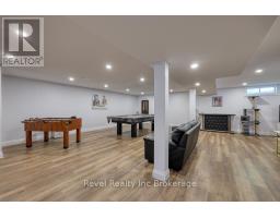 2 RICHARDS COURT - 43
