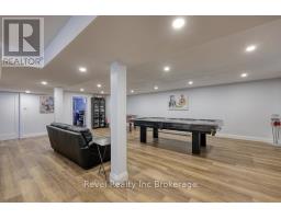 2 RICHARDS COURT - 44